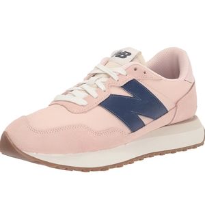 New Balance Women's 237 V1 classic sneaker